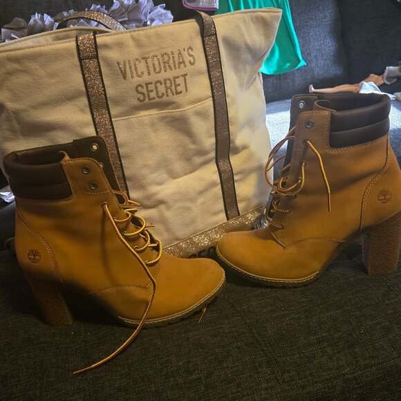 Timberland boots - Picture 1 of 3
